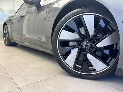 AUDI E-TRON GT QUATTRO - 10