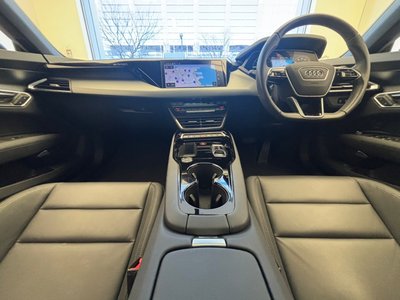 AUDI E-TRON GT QUATTRO - 3