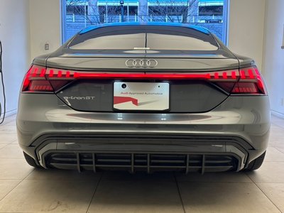 AUDI E-TRON GT QUATTRO - 8
