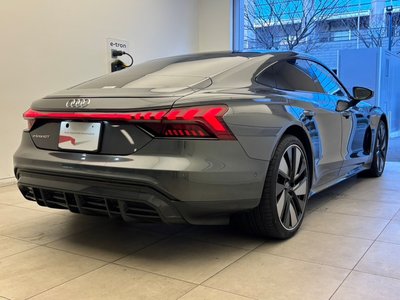 AUDI E-TRON GT QUATTRO - 7