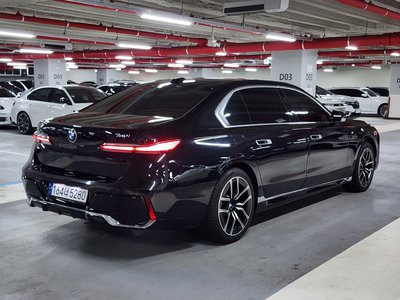BMW 7 SERIES - 4