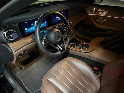 MERCEDES-BENZ E-CLASS - 8