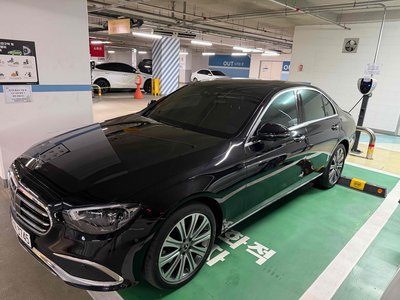 MERCEDES-BENZ E-CLASS - 2