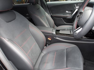 2025 Mercedes-BENZ A-CLASS 缩略图 36