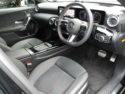 2025 Mercedes-BENZ A-CLASS 照片 4