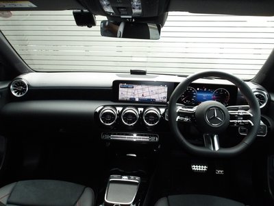 2025 Mercedes-BENZ A-CLASS 缩略图 34