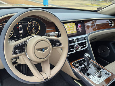 BENTLEY FLYING SPUR - 5