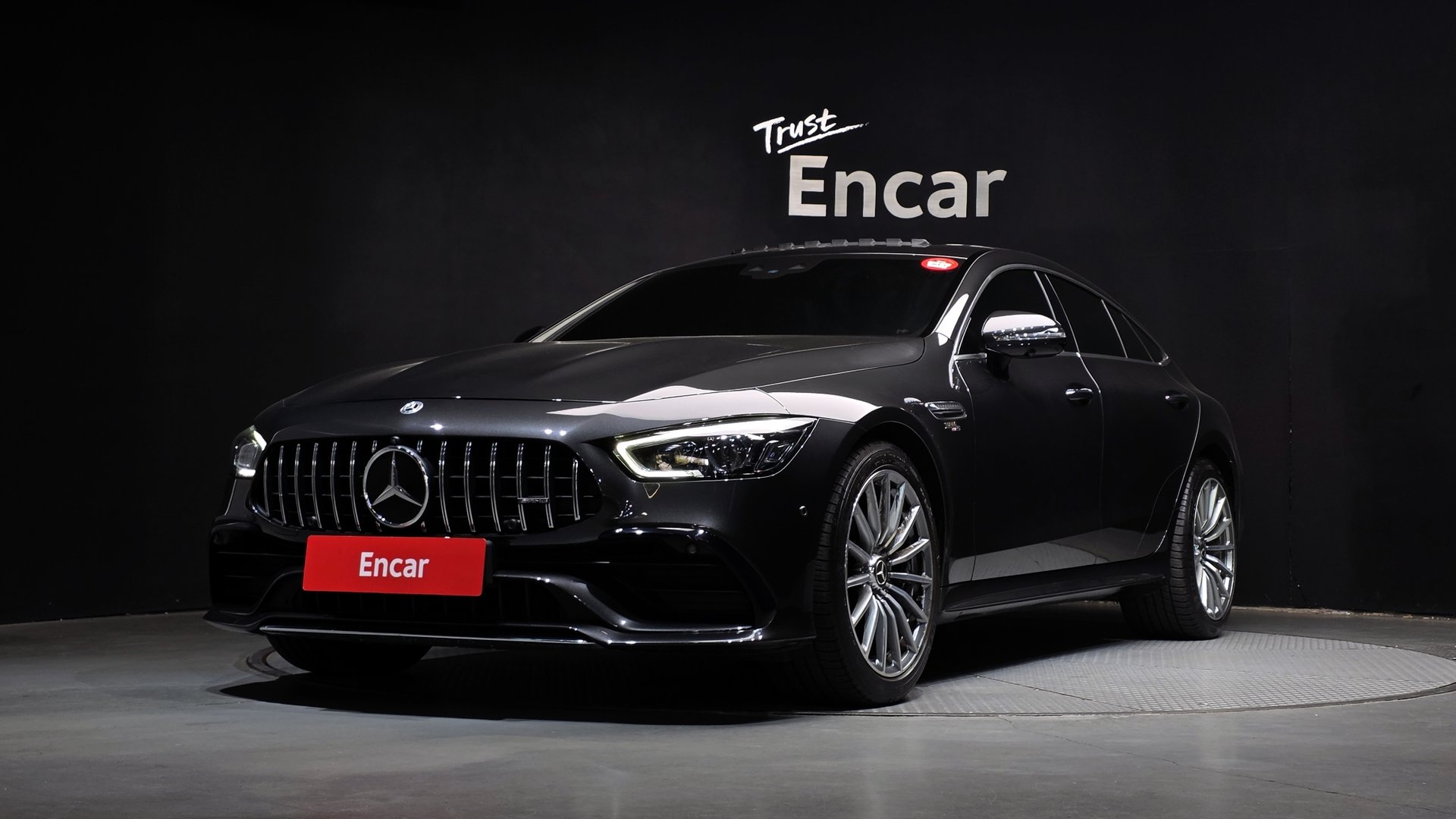 MERCEDES-BENZ GT AMG - View 1