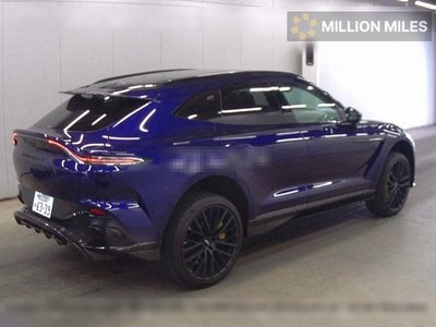 ASTON MARTIN DBX - 5