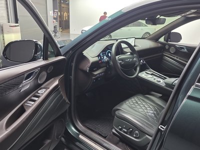 GENESIS GV80 - 10