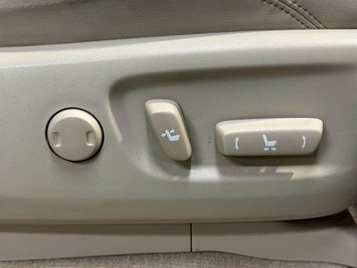 TOYOTA LAND CRUISER PRADO - 8