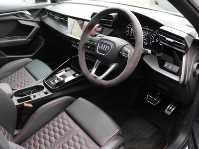 صورة 2 لـ 2024 AUDI RS3 SPORTBACK