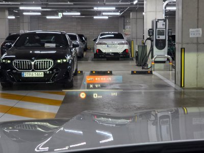 2026 BMW X5 — миниатюра 17