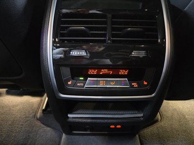 2026 BMW X5 — миниатюра 15
