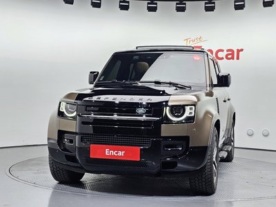 LAND ROVER DEFENDER - 2
