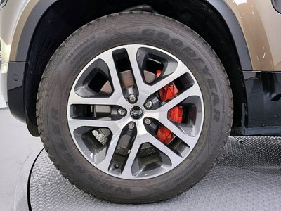 LAND ROVER DEFENDER - 6