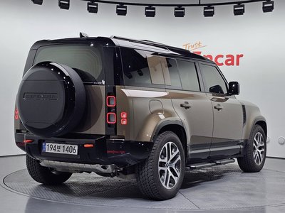 LAND ROVER DEFENDER - 3