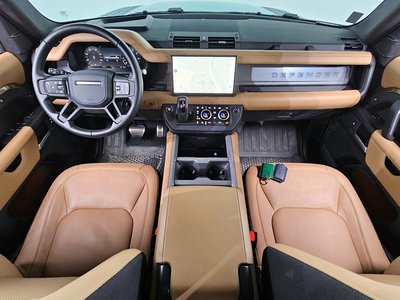 LAND ROVER DEFENDER - 5