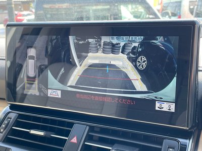 TOYOTA LAND CRUISER 300 - 8