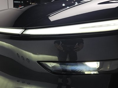 TESLA MODEL Y - 9
