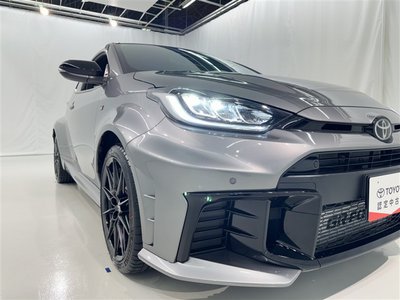 TOYOTA YARIS - 7