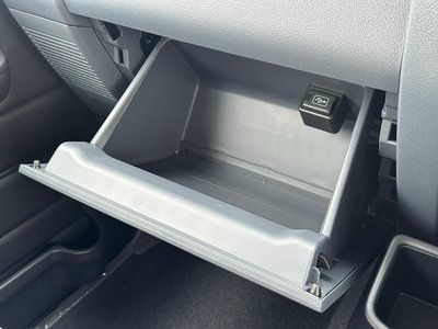 2025 Toyota LAND CRUISER 70 — миниатюра 70
