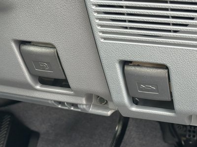2025 Toyota LAND CRUISER 70 — миниатюра 49