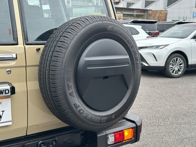 2025 Toyota LAND CRUISER 70 — миниатюра 35