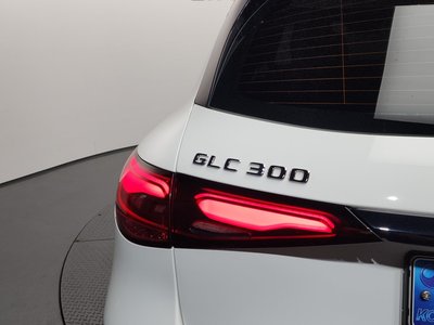 MERCEDES-BENZ GLC - 10
