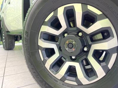 2025 Toyota LAND CRUISER 70 — миниатюра 13