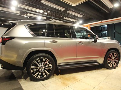 LEXUS LX - 8
