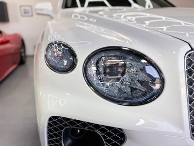 BENTLEY BENTAYGA - 7