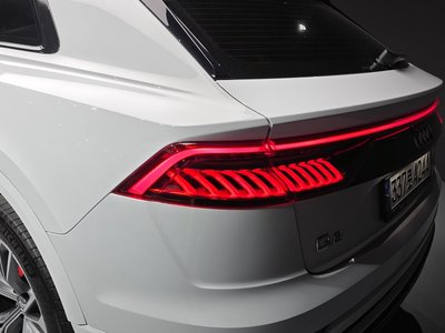 AUDI Q8 - 10