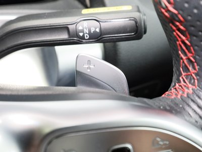 2022 Mercedes-BENZ GLB — миниатюра 38