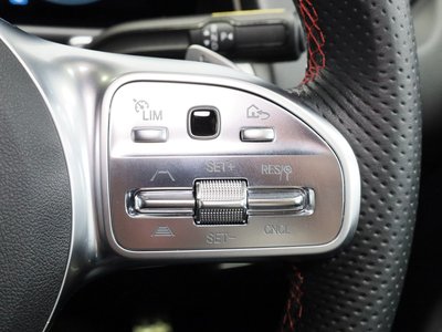 2022 Mercedes-BENZ GLB — миниатюра 35