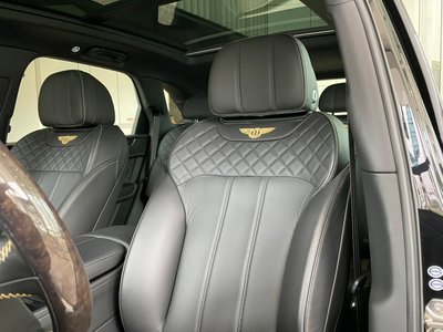 BENTLEY BENTAYGA - 9