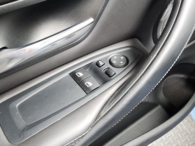 صورة مصغرة 30 لـ 2017 BMW M4