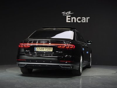 AUDI A8 - 4