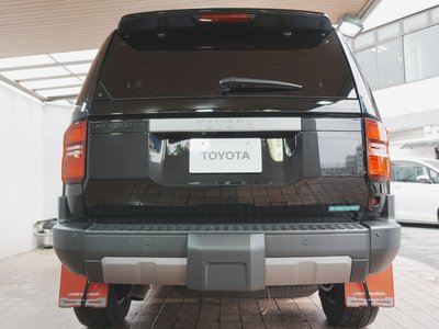 TOYOTA LAND CRUISER 250 - 10