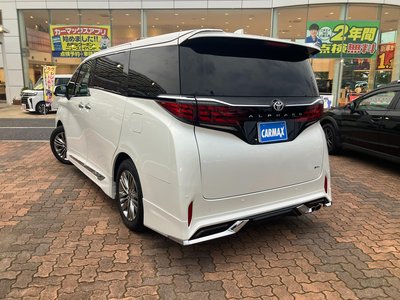 2025 Toyota ALPHARD photo 5