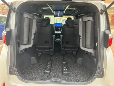2025 Toyota ALPHARD thumbnail 30