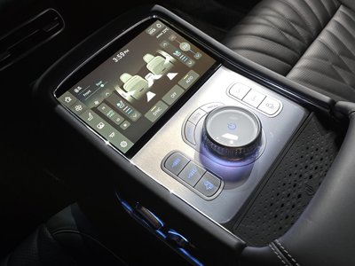 2022 Genesis G90 (RS4) — миниатюра 28