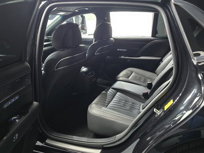 2022 Genesis G90 (RS4) — миниатюра 16