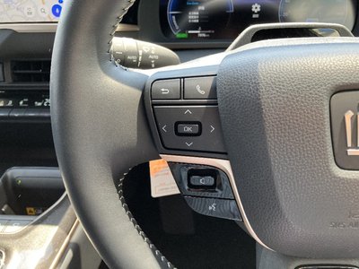 صورة مصغرة 16 لـ 2023 Toyota CROWN SPORT