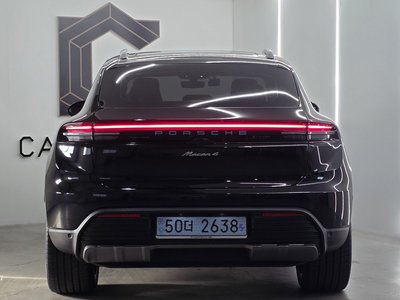 صورة 3 لـ 2025 Porsche MACAN