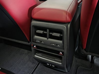 صورة مصغرة 15 لـ 2025 Porsche MACAN