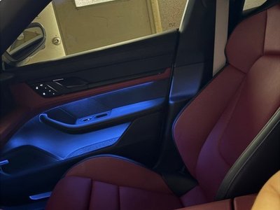 صورة مصغرة 11 لـ 2025 Porsche TAYCAN