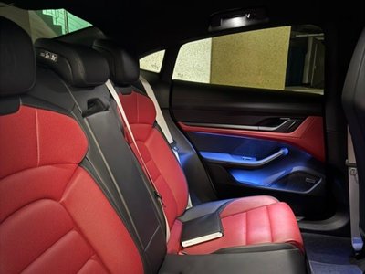 صورة مصغرة 13 لـ 2025 Porsche TAYCAN
