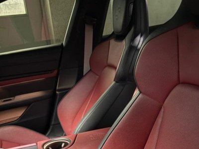 2025 Porsche TAYCAN 照片 8