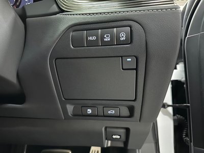 صورة مصغرة 27 لـ 2018 Lexus LS